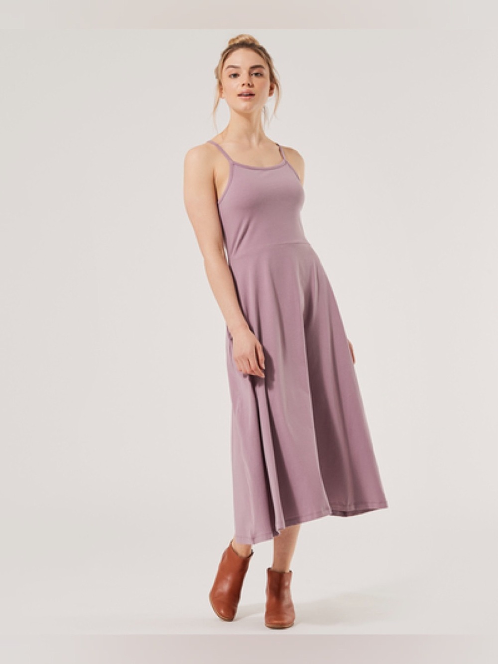 Pact Fit & Flare Strappy Midi Dress in a Dusty Mauve - L